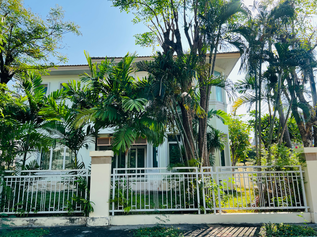 บ้านนวมินทร์ รามอินทรา : ขาย!!! 99 ตรว 17.9 & เช่า 100,000 บาท