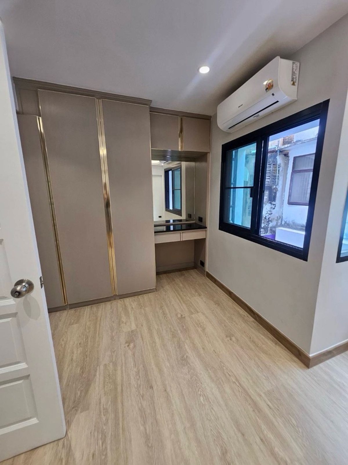 ให้เช่าทาวน์โฮมสุขุมวิท อโศก ทองหล่อ : ✨For rent📍 Regent 71 Place (รีเจนท์ 71 เพลส)