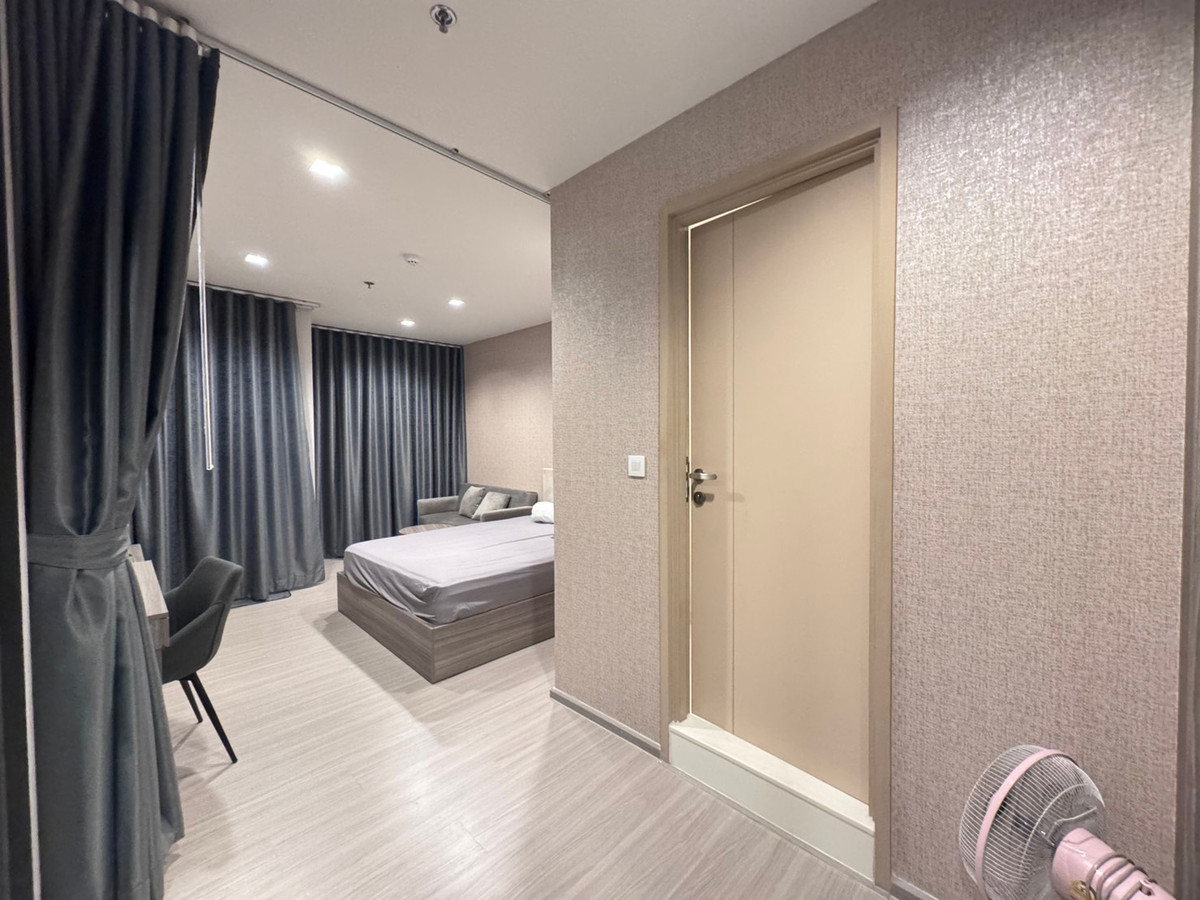 For RentCondoThaphra, Talat Phlu, Wutthakat : Life Sathorn Sierra condo near BTS Talat Phlu and MRT Tha Phra, very beautiful room, available and ready for rent.