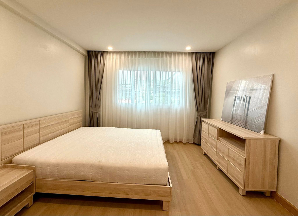 ให้เช่าบ้านรามคำแหง หัวหมาก : ᚱ ให้เช่า บ้านเดี่ยว 🔥3 ห้องนอน 1 ห้องแม่บ้าน🔥 รามคำแหง หัวหมาก 9 ที่จอดรถ 2 คัน ✅ ใกล้ MRT ศรีกรีฑา