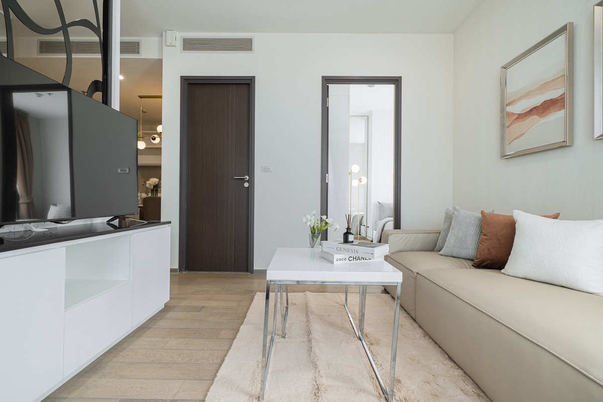 For RentCondoRatchathewi,Phayathai : For rent: Pyne by Sansiri, best price! 2 bedrooms, 2 bathrooms, 68 sq m, only 49k, next to BTS Ratchathewi, ready to move in.