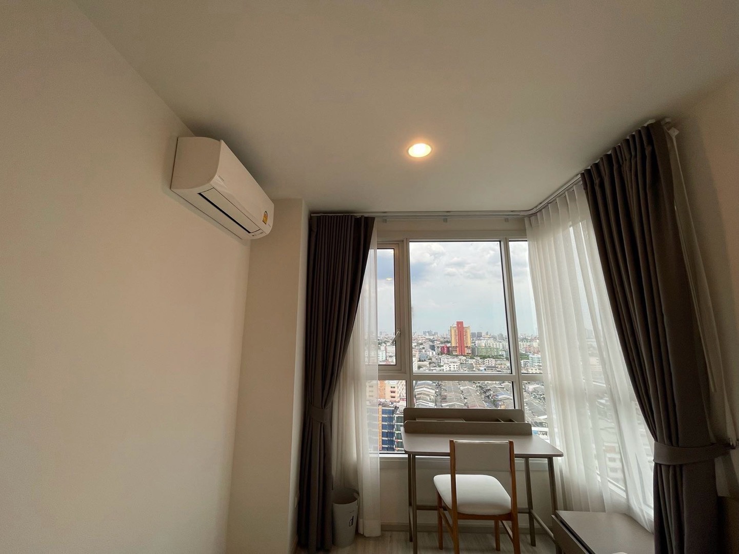 ให้เช่าคอนโดรัชดา ห้วยขวาง : 2 Bed XT HUAIKHWANG Ready to move in