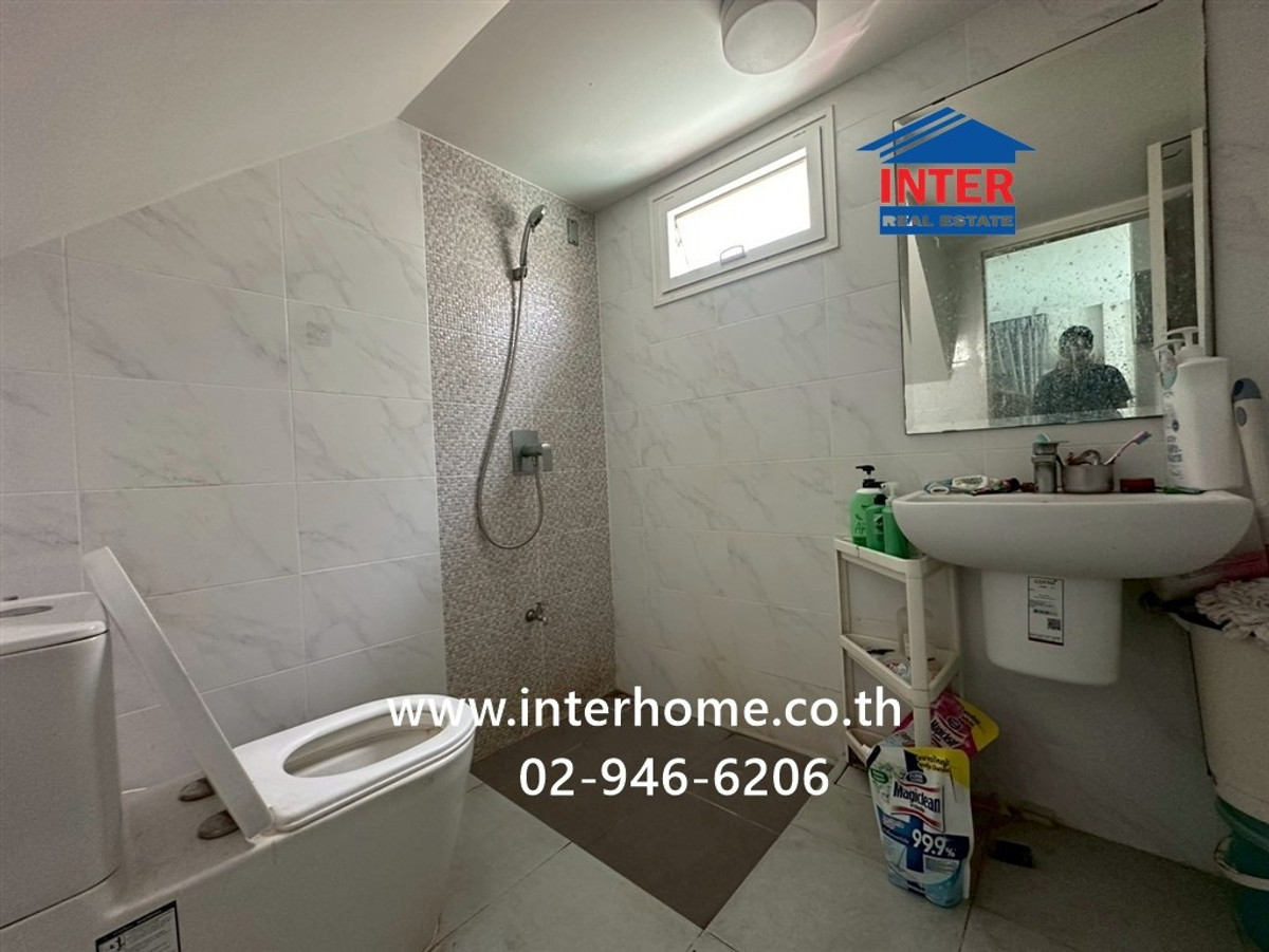 For SaleHouseSamut Prakan,Samrong : 2-story detached house, 55.1 sq m, Supalai Park Ville Village 1. Bangna-Theparak Near Chao Pho Kong Phet Shrine Soi Adul Sasanakarn Bangna-Trad Road, Theparak Road, Bang Phli, Samut Prakan