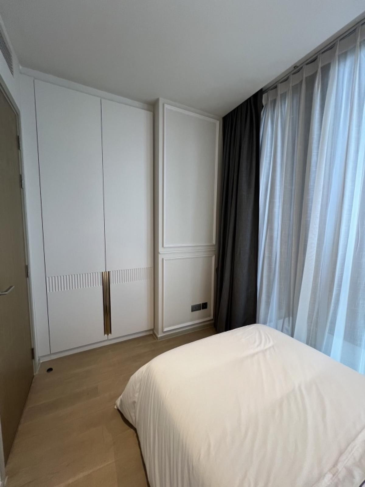 ขายคอนโดสีลม ศาลาแดง บางรัก : Ashton Silom【𝐒𝐄𝐋𝐋 & 𝐑𝐄𝐍𝐓】🔥โทนเข้ม สะท้อนความพรีเมียมชัดเจน🔥 ติดต่อไลน์ไอดี: @hacondo