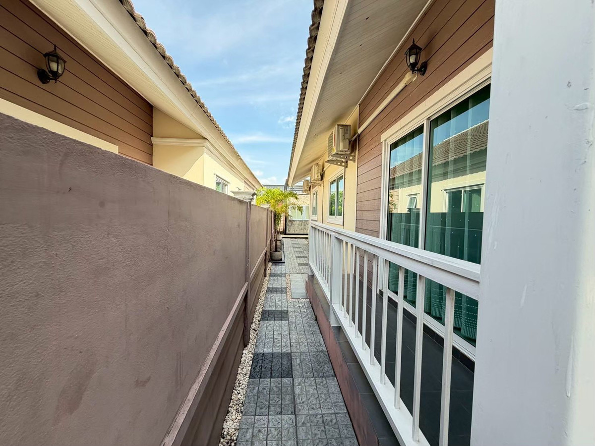 For SaleHousePattaya, Bangsaen, Chonburi : Rawiphon Village Rom Sai Nong Pla Lai / 3 Bedrooms (FOR SALE) BEWN144