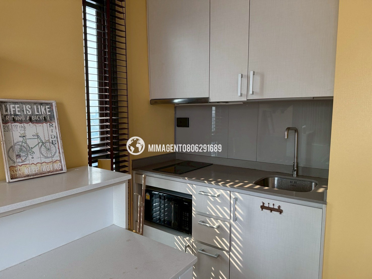 For SaleCondoThaphra, Talat Phlu, Wutthakat : 𝗪𝗵𝗶𝘇𝗱𝗼𝗺 𝘀𝘁𝗮𝘁𝗶𝗼𝗻 𝗥𝗮𝘁𝗰𝗵𝗮𝗱𝗮-𝘁𝗵𝗮𝗽𝗿𝗮 Beautiful room, selling cheap 𝟳.𝟮 million.