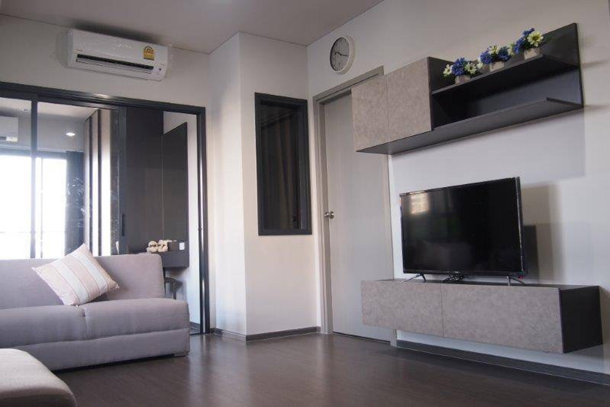 For RentCondoSapankwai,Jatujak : For rent Ideo Phayothin - Chatuchak. 25,000 baht/month.