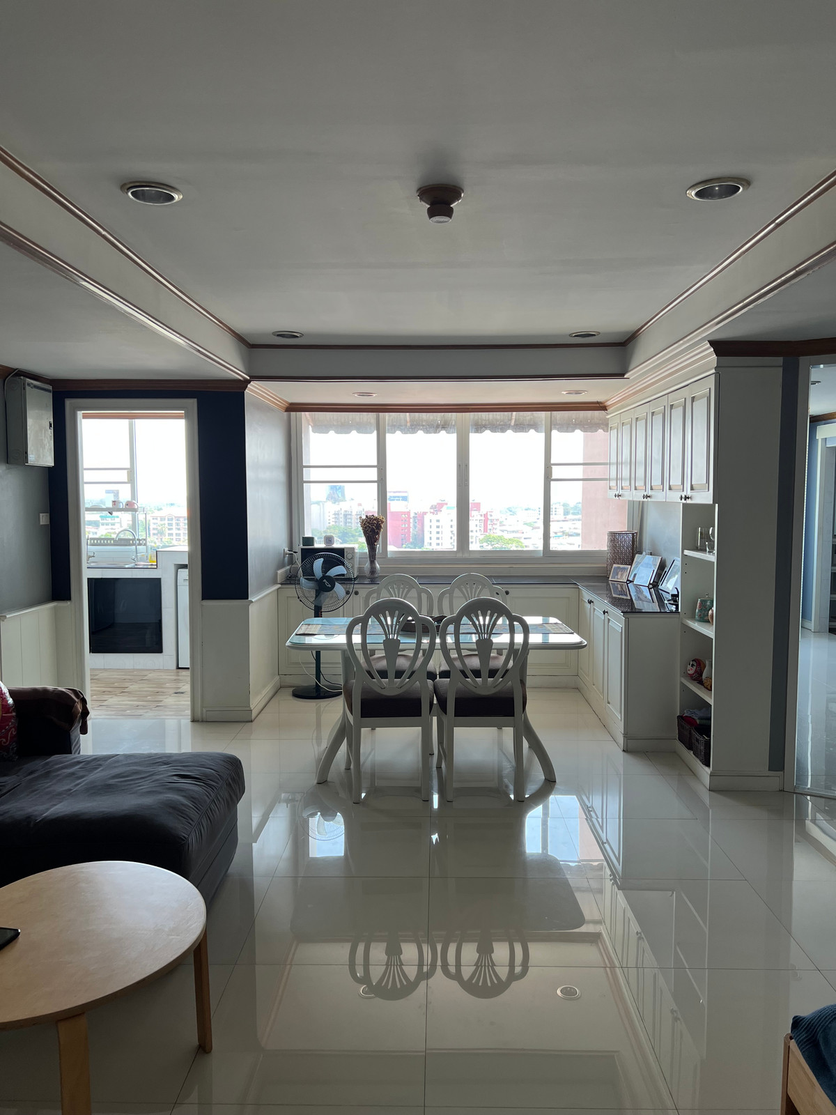 ให้เช่าคอนโดพระราม 3 สาธุประดิษฐ์ : กว้างขวาง 3 ห้องนอน 3 ห้องน้ำ 114ตรม | MRT คลองเตย | 30,000/เดือน