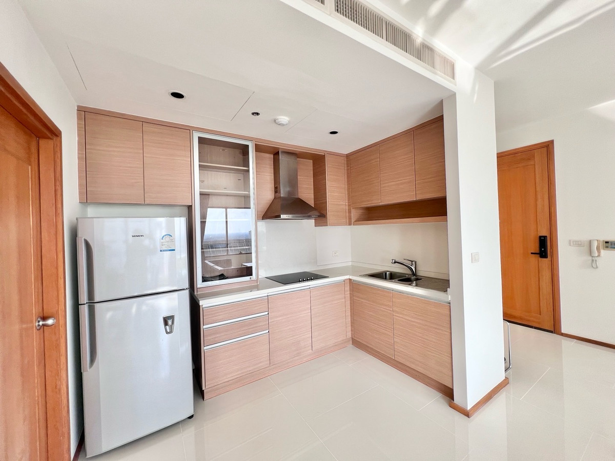 ขายคอนโดสุขุมวิท อโศก ทองหล่อ : 𝐅𝐨𝐫 Sale   : The Emporio Place 2Bed3Bath 102sqm high floor good price