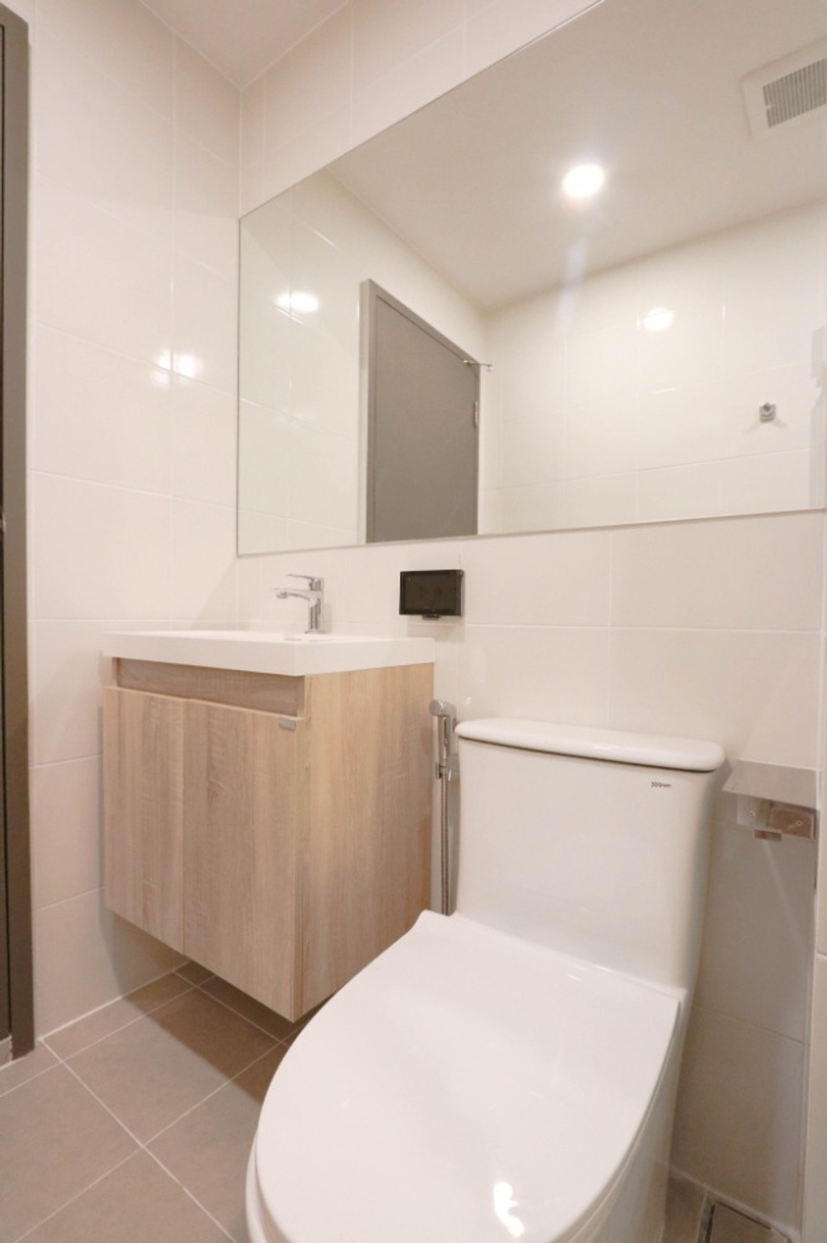 For SaleCondoRatchadapisek, Huaikwang, Suttisan : THE ORIGIN Ratchada - Ladprao / 1 Bedroom (SALE WITH TENANT), The Origin Ratchada - Ladprao / 1 Bedroom (Sale with Tenant) JSMN148