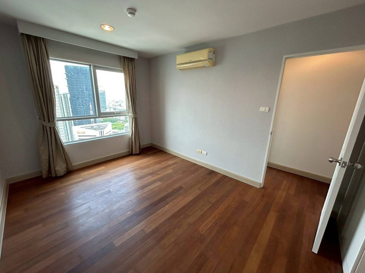 For SaleCondoRama9, Petchburi, RCA : Urgent sale! Belle Grand Rama 9, large room 100 sq m, 2 bedrooms, high floor, beautiful view, 9.49 million baht [NCs260402]