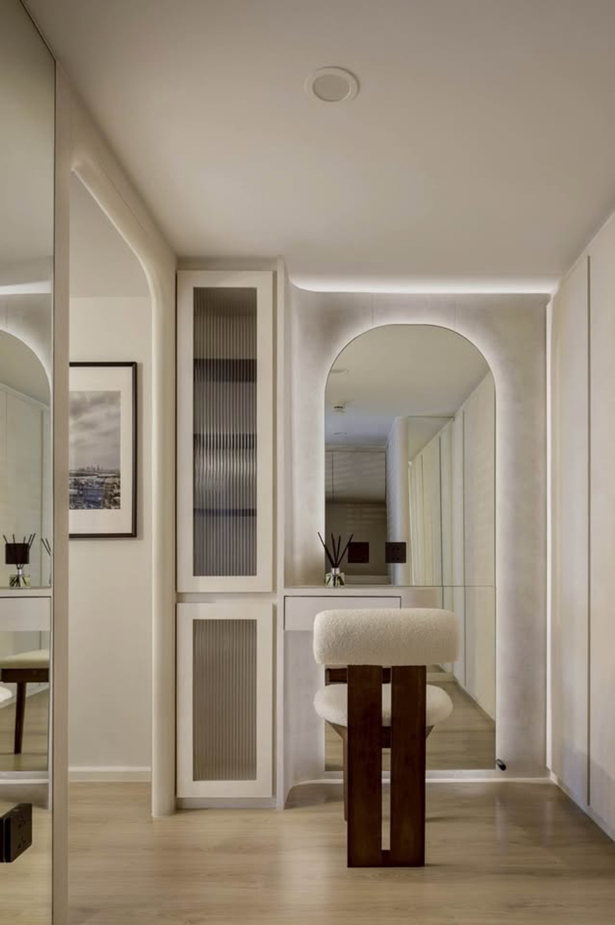 For RentCondoKhlongtoei, Kluaynamthai : ⭐️ Life Rama 4 - Asoke ⭐️ Luxury room 3 Bed 2 Bath fully furnished with high quality materials , Ready to move in