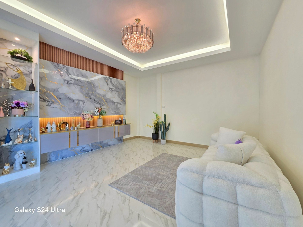 ขายบ้านมีนบุรี-ร่มเกล้า : ขายบ้านเดี่ยว รามคำแหง ม.เคหะธานี 4 สะพานสูง กรุงเทพ ถนนราษฎร์พัฒนา ( ซอยมิสทีน) ตกแต่งสวย พร้อมอยู่