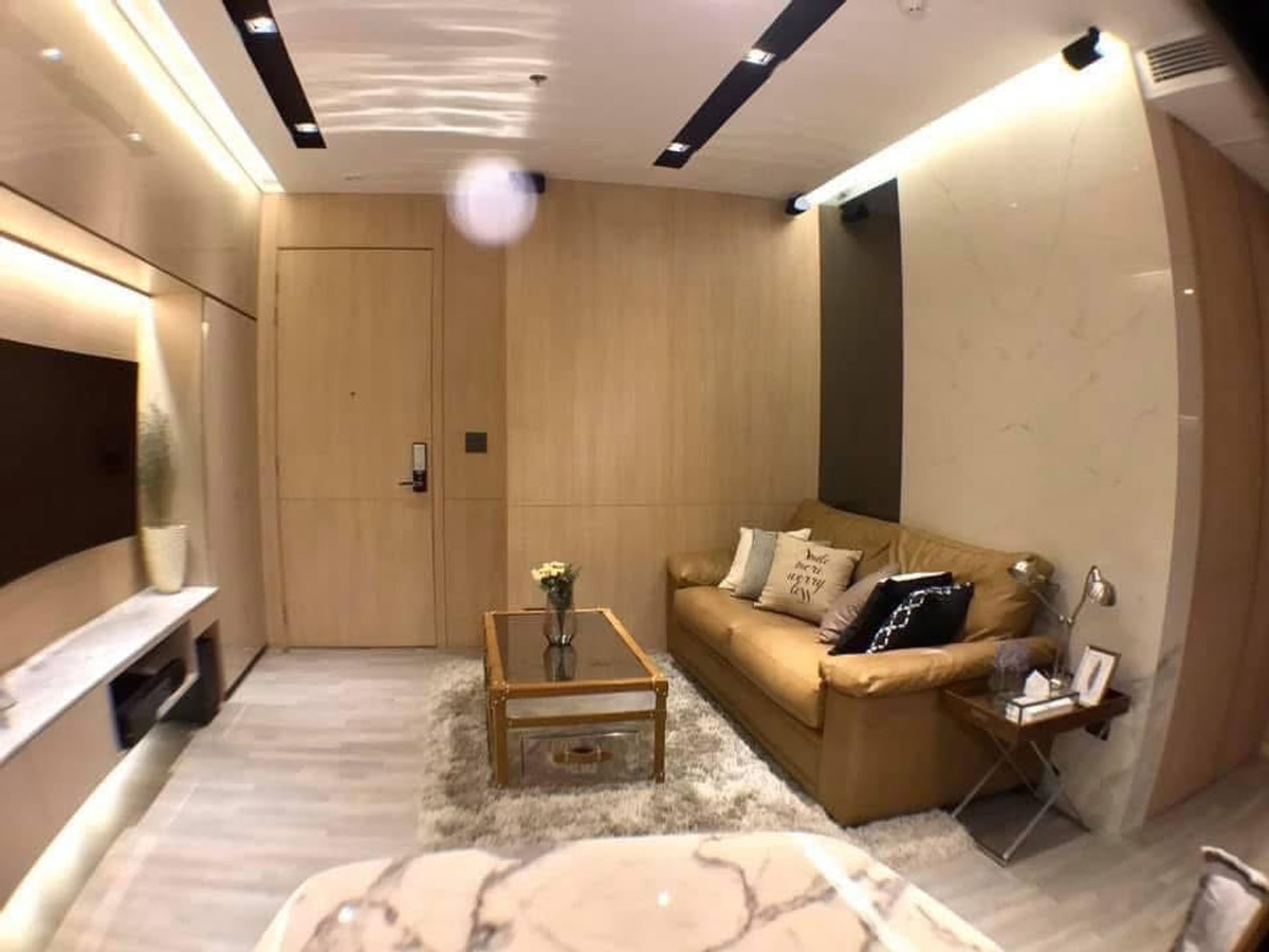 ให้เช่าคอนโดวงเวียนใหญ่ เจริญนคร : ให้เช่า✨คอนโดติด BTS วงเวียนใหญ่  | The Room Wongwianyai | 1 ห้องนอน : ขนาด 59 ตร.ม. ตกแต่งเรียบหรู พร้อมเข้าอยู่ , ใกล้The Mall ท่าพระ 