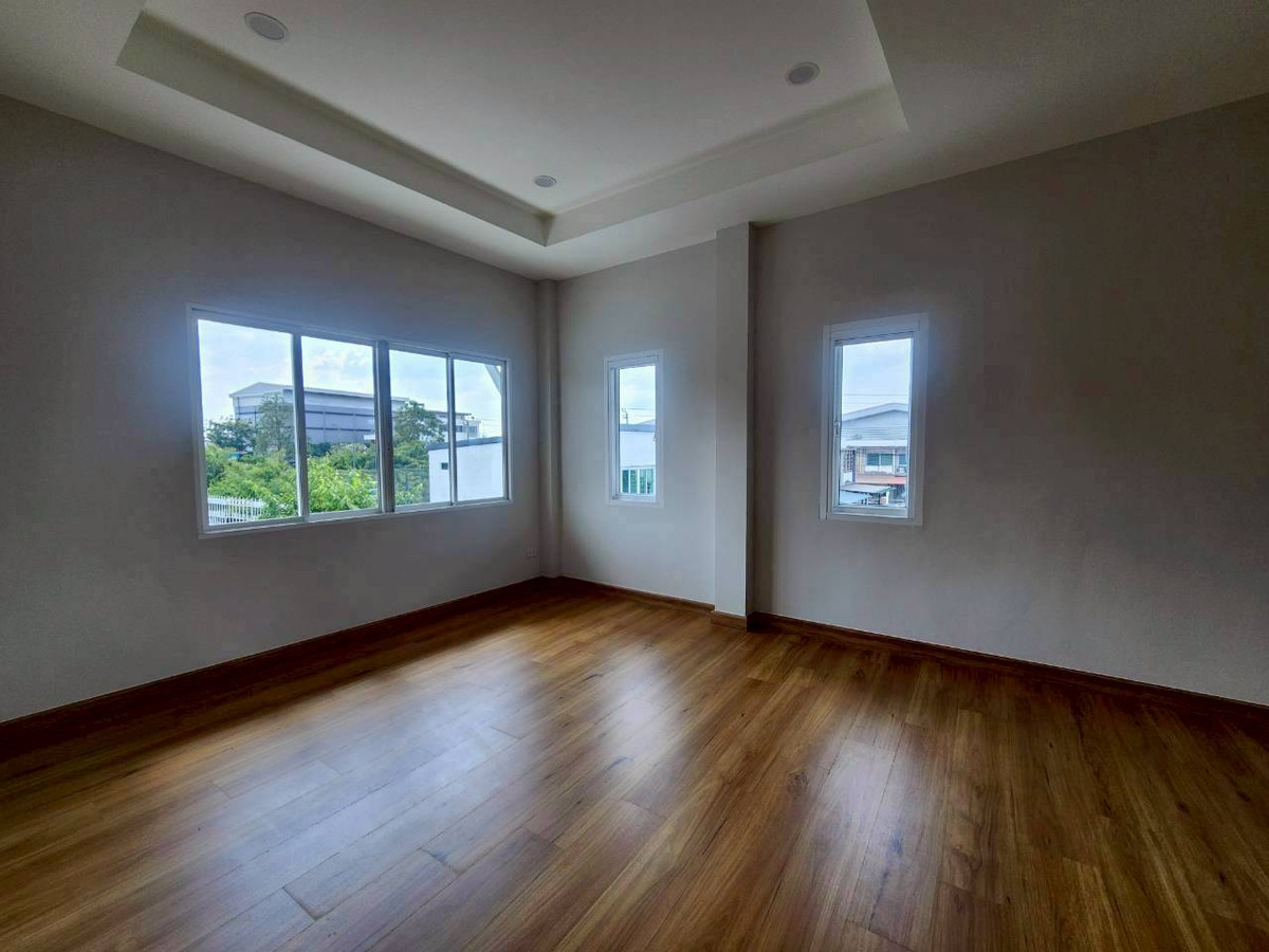 For SaleHouseLadprao101, Happy Land, The Mall Bang Kapi : Single house for sale, newly renovated, Parinyada Kaset-Nawamin.