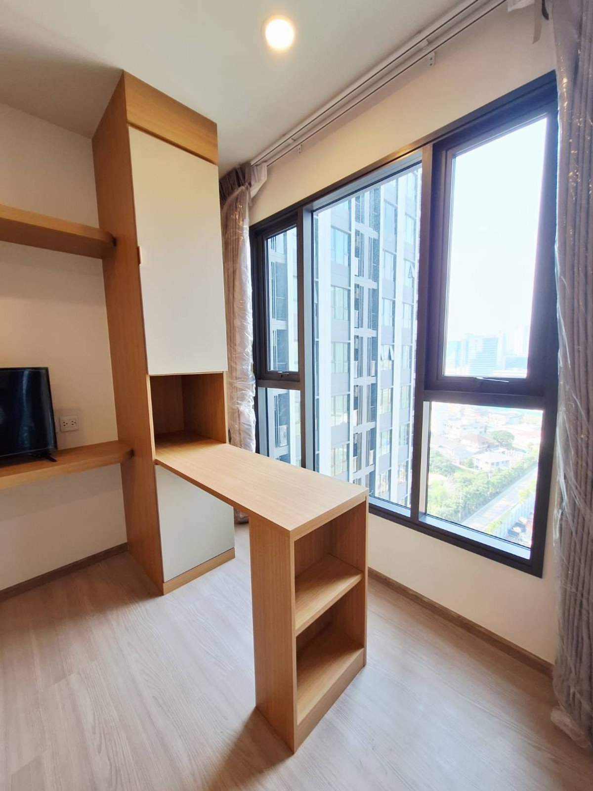 For RentCondoKhlongtoei, Kluaynamthai : Unit Available at Aspire Sukhumvit - Rama 4