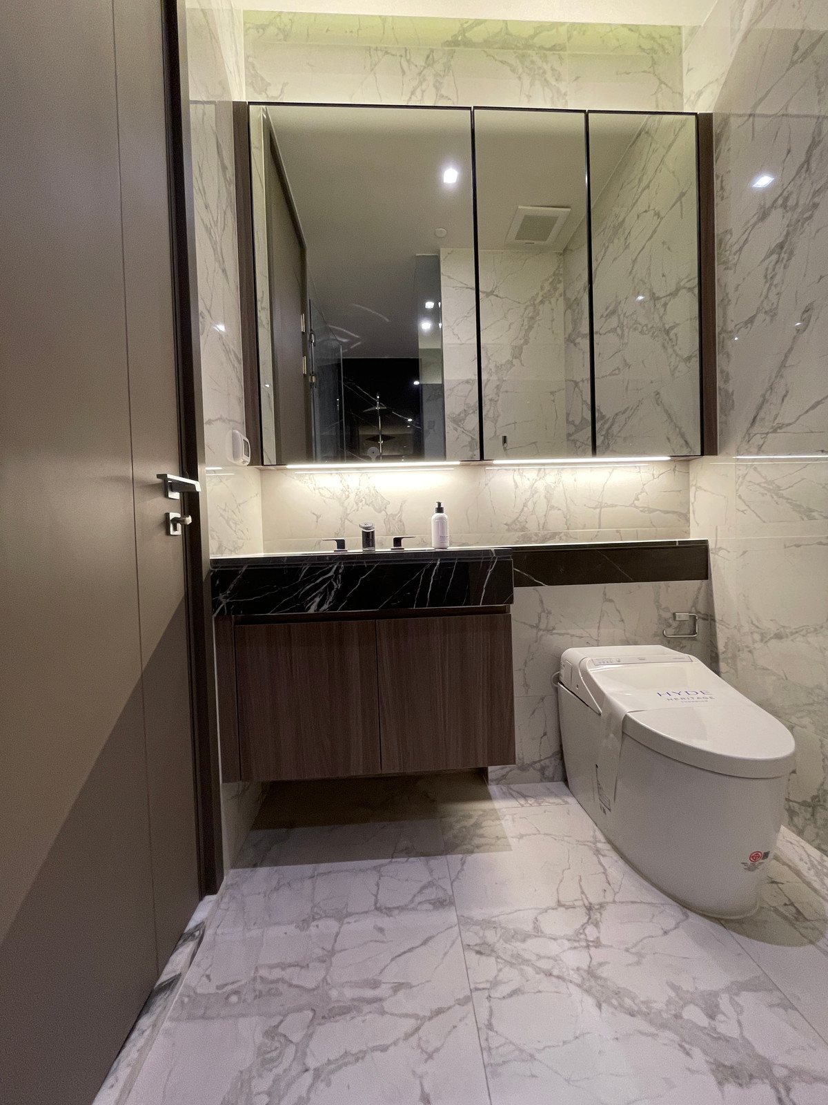 For SaleCondoSukhumvit, Asoke, Thonglor : [THE CROWN JEWEL] 3-Bedroom Rare Unit @ Hyde Heritage Thonglor – Superior life on the 31st floor, northern skyline view. A new definition of the word 