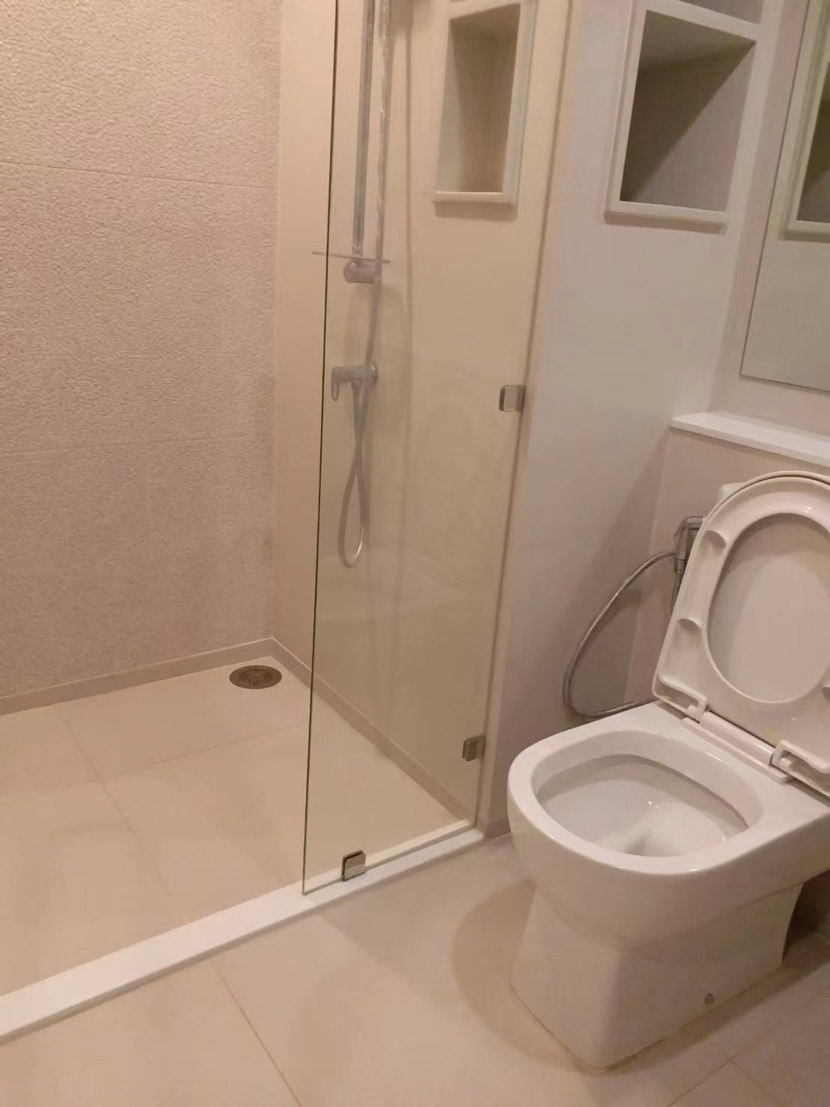 ขายคอนโดอ่อนนุช อุดมสุข : ᚱ ขาย คอนโด ✅พร้อมผู้เช่า🔥ราคาต่ำกว่าราคาประเมิน🔥Life Sukhumvit 62 1 ห้องนอน ชั้น 18 26 ตร.ม. ใกล้ BTS บางจาก