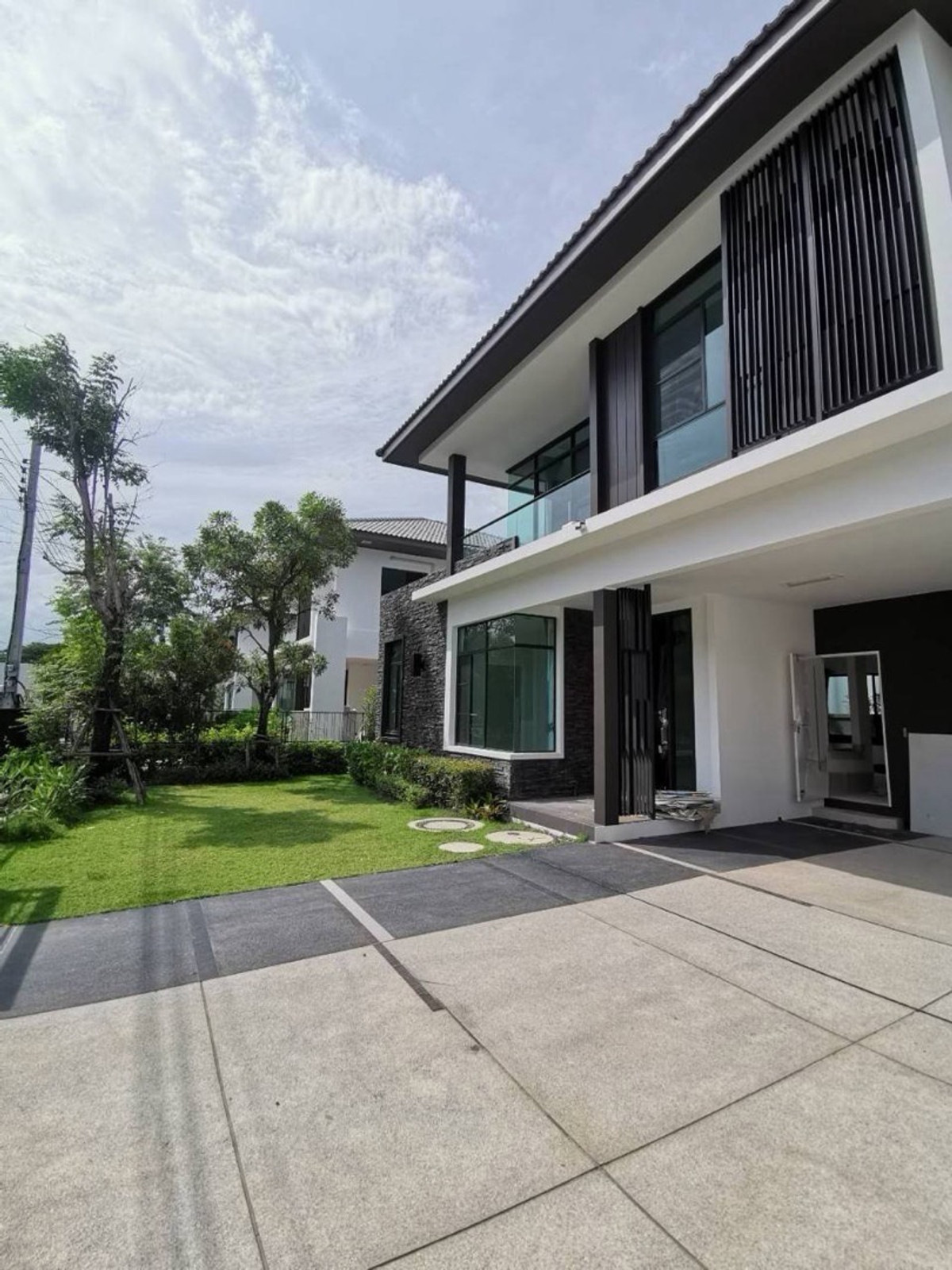 For RentHouseBangna, Bearing, Lasalle : 🏘️มัณฑนา (ศรีนครินทร์–บางนา) 