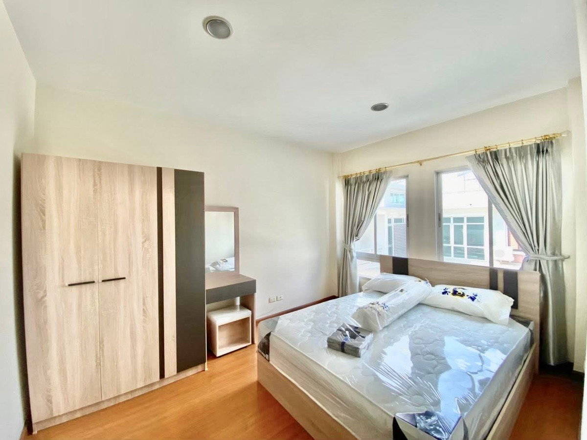 ให้เช่าทาวน์โฮมพัฒนาการ ศรีนครินทร์ : ให้เช่าทาวน์โฮม บ้านกลางเมือง เออร์บาเนี่ยน พระราม 9 – วงแหวน ใกล้ The Mall บางกะปิ และ Airport Link 