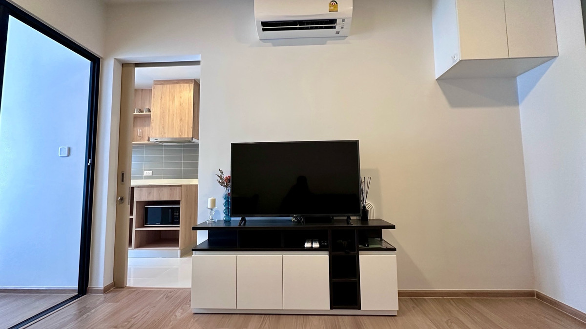 For RentCondoPinklao, Charansanitwong : Condo for rent, Chewathai Pinklao, near Siriraj, near Thammasat University, Tha Phrachan.