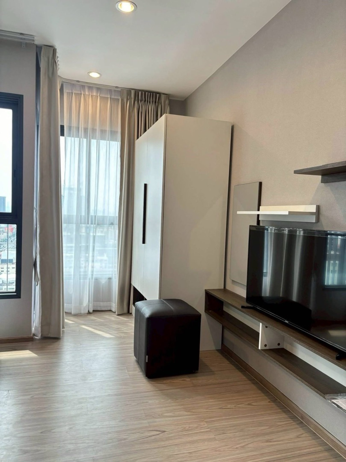 For RentCondoRamkhamhaeng, Hua Mak : #R9801 🎉 290369 Condo for Rent: The Tree Huamak Interchange