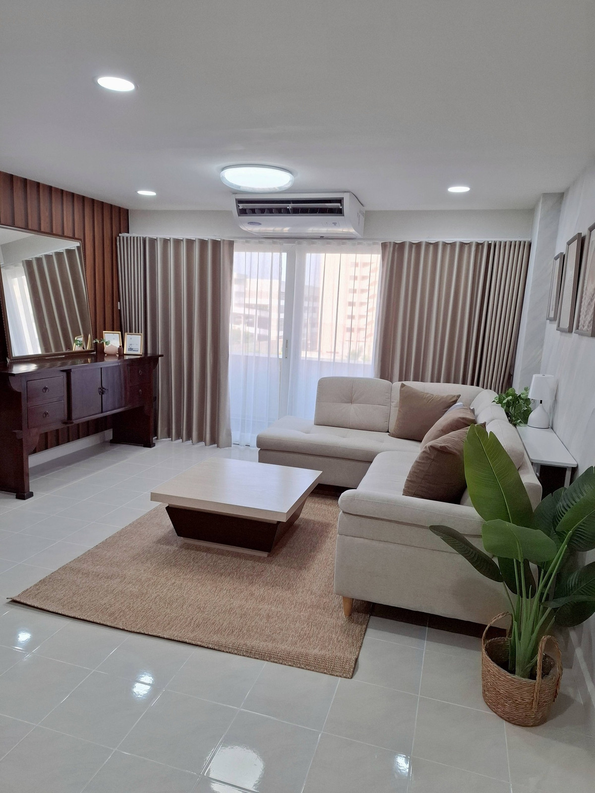 CondoBangna, Bearing, Lasalle : The Executive Bangna (Srinakarin 56)  1 bed big size for rent