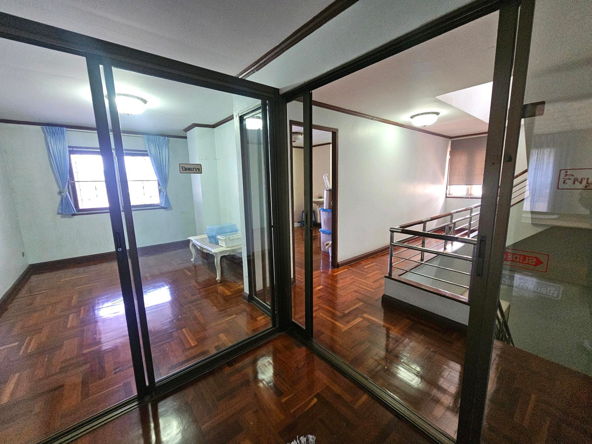 ให้เช่าอาคารพาณิชย์โชคชัย4 ลาดพร้าว71 : 📍ลาดพร้าว87แหล่งชุมชน เหมาะเปิดกิจการ+พักอาศัย ข้างตึกขึ้นป้ายโปรโมทคนเห็นเพียบ