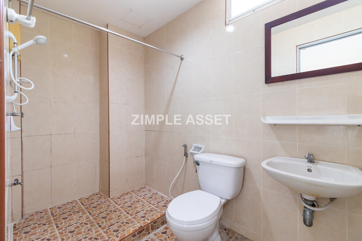 For RentSamut Prakan,Samrong : Line ID: @zimple_asset  Apartment with exclusive price near Bang Phli Industrial Estate, furnished, secure, ready to move-in and near market and supermarket.