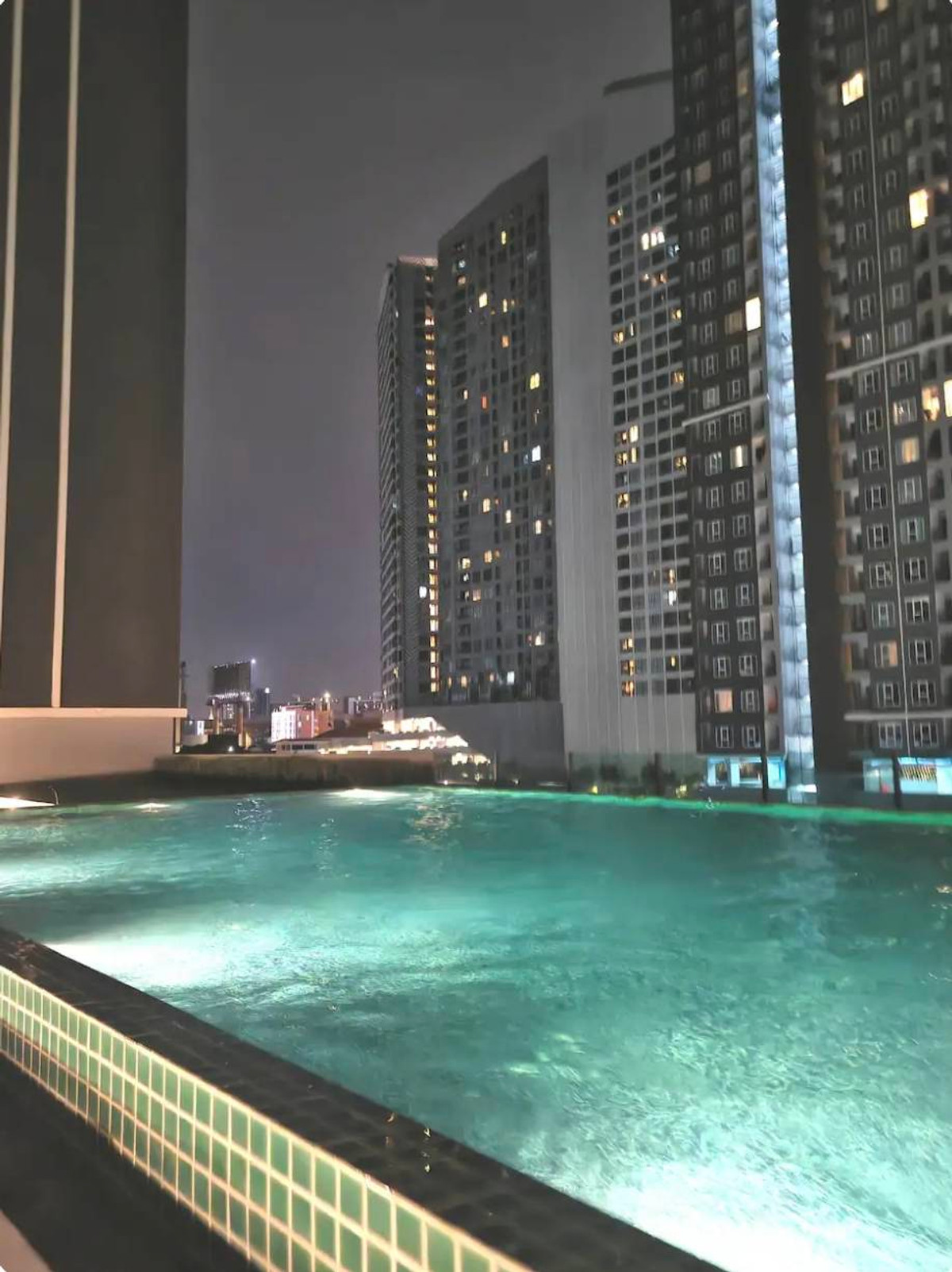 For RentCondoBangna, Bearing, Lasalle : Rent 1 bedroom, 1 bathroom, Regent Home Bangna (new project)