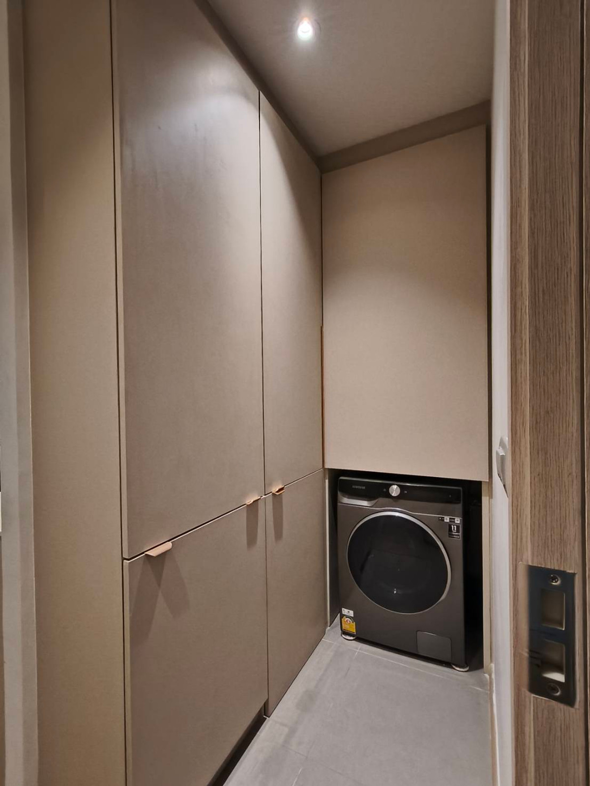 For RentBangna, Bearing, Lasalle : Bearing Residence | 1 Bedroom 64 sq.m. Condo for Rent near BTS Bearing Please call: 062-496-6454