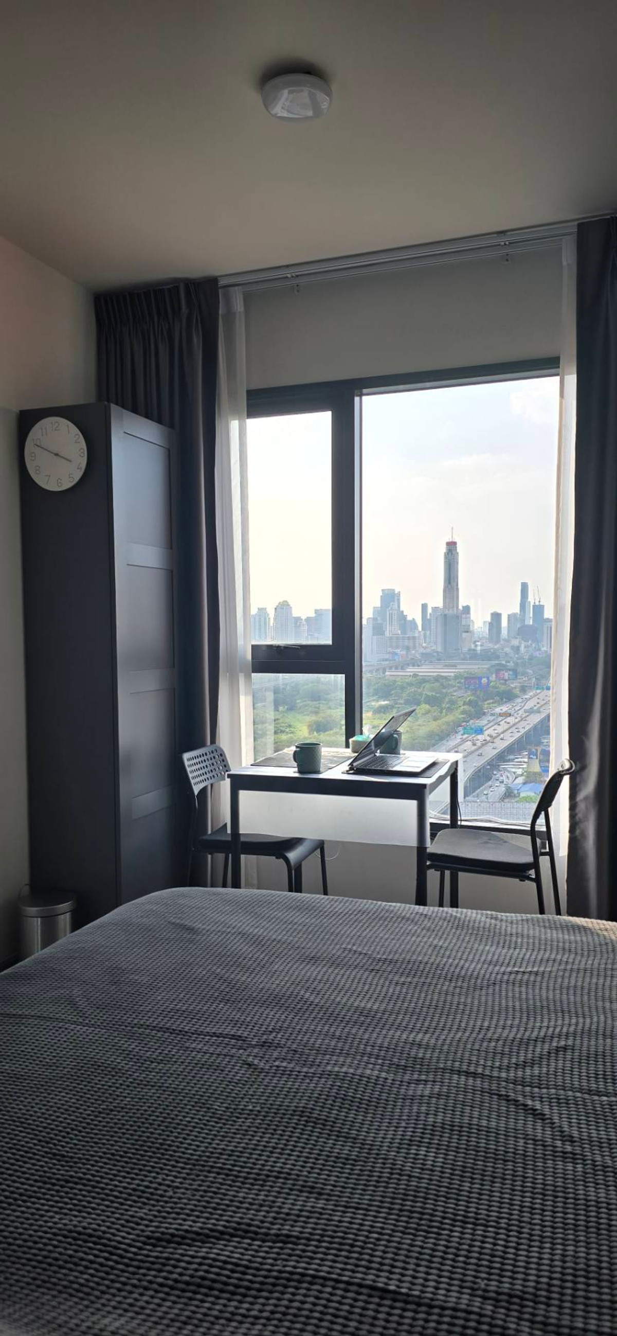 ให้เช่าคอนโดพระราม 9 เพชรบุรีตัดใหม่ RCA : ✨🏙️ให้เช่า Life Asoke Hype ห้องสวย ทำเลทอง ใกล้ MRT เพียง 300 ม. พร้อมอยู่ทันที! 🏙️✨