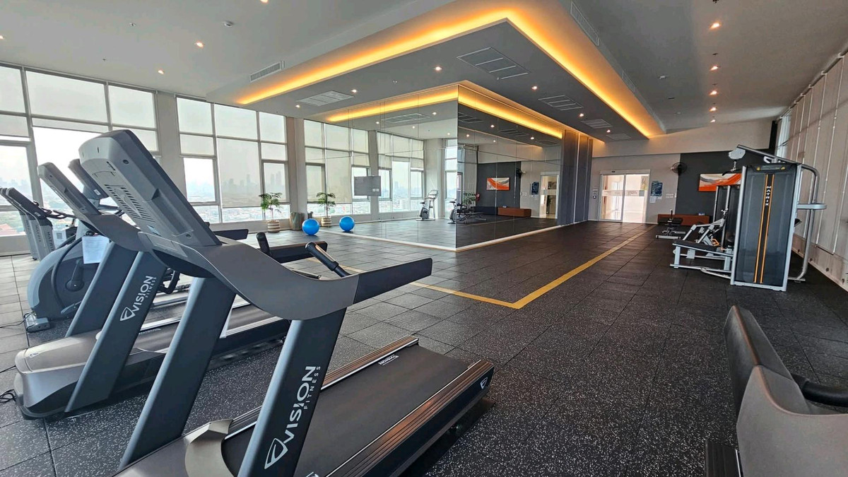 For RentCondoPinklao, Charansanitwong : 🌟 Brand new room, high view, open, comfortable, close to MRT, easy to travel, meets the needs of city people. Ready to move in immediately!