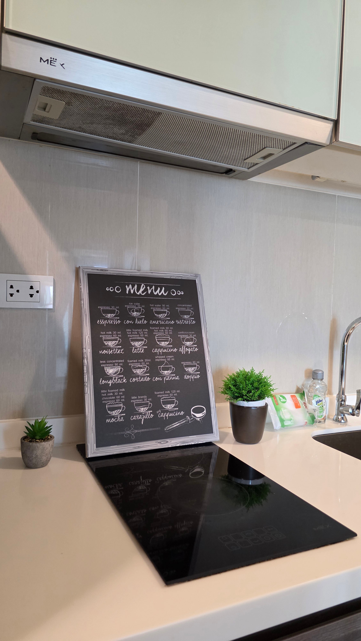 คอนโดสาทร นราธิวาส : เช่า-ขาย Centric Sathorn St.Louis @bts Saint Louis ยุ้ย 089-0415258