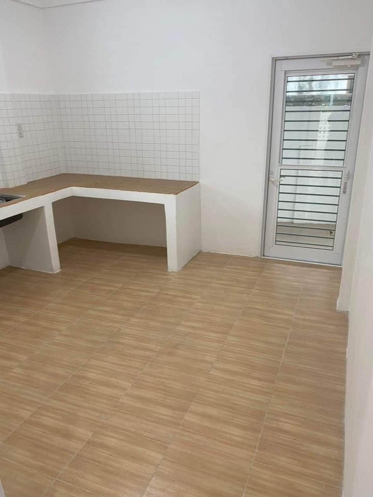 ขายบ้านโชคชัย4 ลาดพร้าว71 : บ้านเดี่ยว ซอยนาคนิวาส 21 / 2 ห้องนอน (ขาย), Single House Soi Nakniwat 21 / 2 Bedrooms (FOR SALE) FAHS049