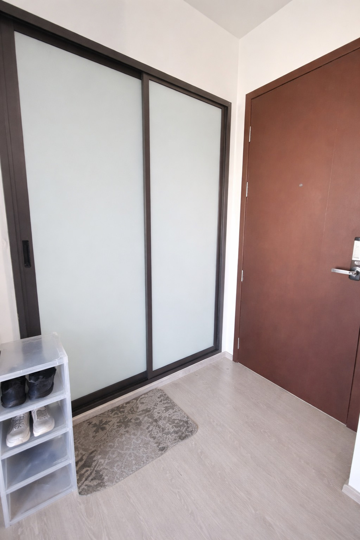 คอนโดพระราม 9 เพชรบุรีตัดใหม่ RCA : 🔥ปล่อยเช่า/ขายด่วน ห้องที่ Rhythm Asoke ใกล้ MRT พระราม 9 