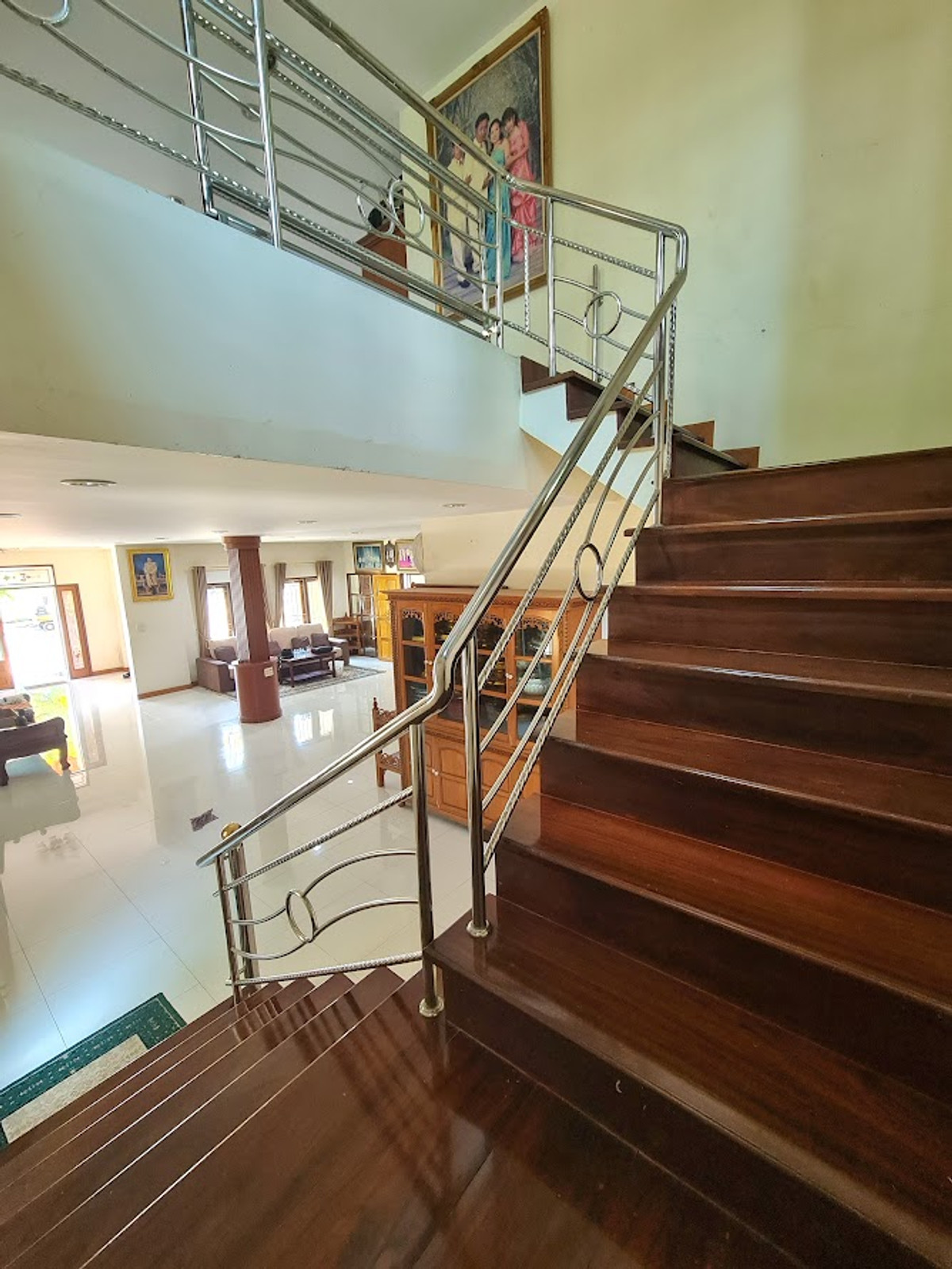 For SaleLandNakhon Pathom : Land for sale in Nakhon Pathom, Sam Phran District, with buildings, total area 6-3-79 rai, near Phetkasem Road.