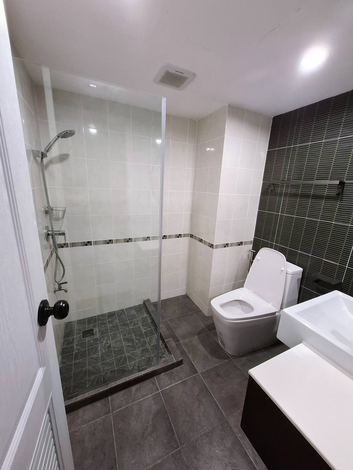 CondoBangna, Bearing, Lasalle : The Executive Bangna (Srinakarin 56)  1 bed big size for rent