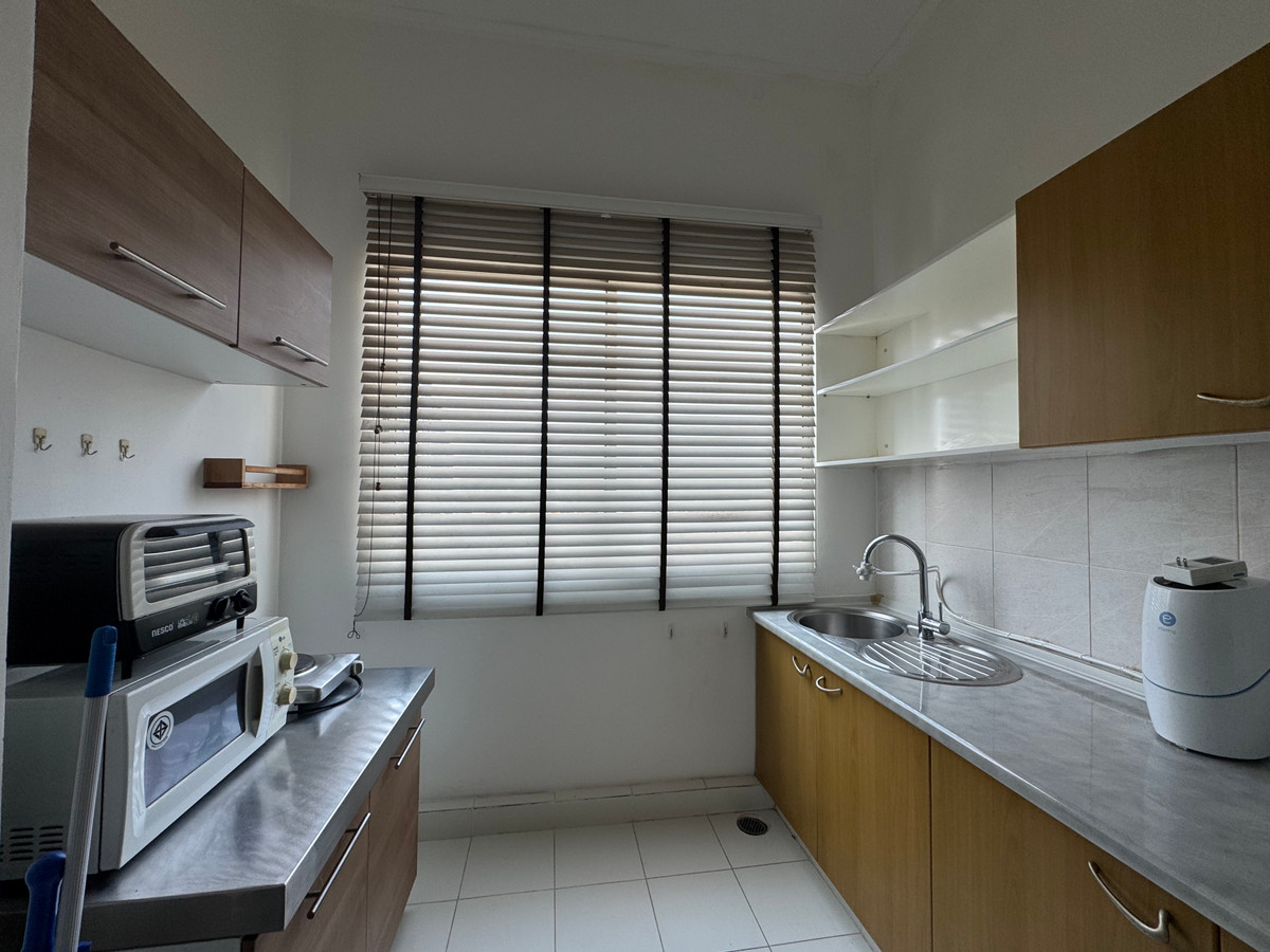 ขายคอนโดอ่อนนุช อุดมสุข : เพียง 100 เมตร จาก บีทีเอส อุดมสุข คอนโดพร้อมอยู่ 2ห้องนอน 2ห้องน้ำ ขนาด 82.5 ตารางเมตร