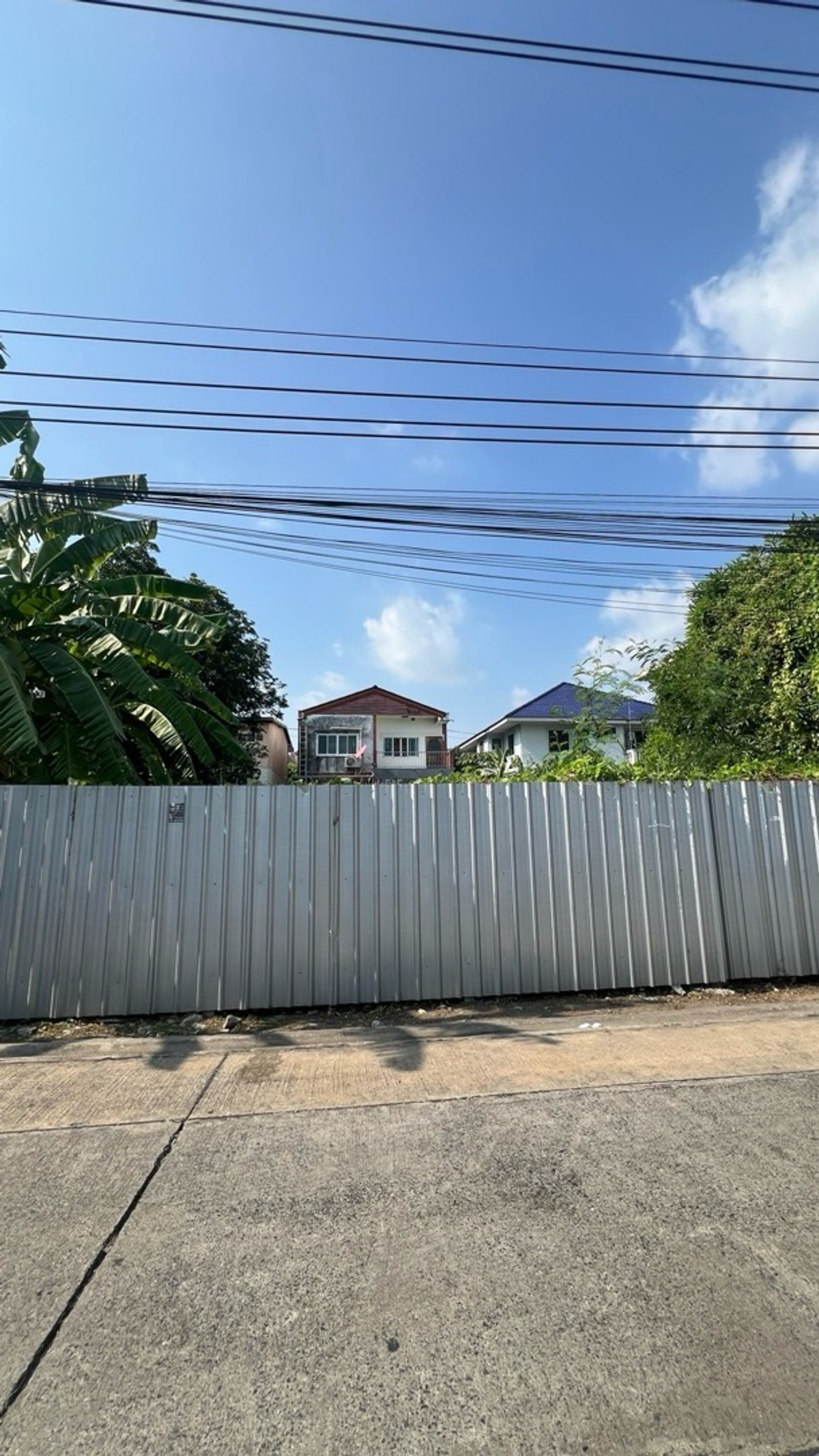 For SaleLandChokchai 4, Ladprao 71, Ladprao 48, : Empty land for sale, Soi Nakniwat 21, Lat Phrao.