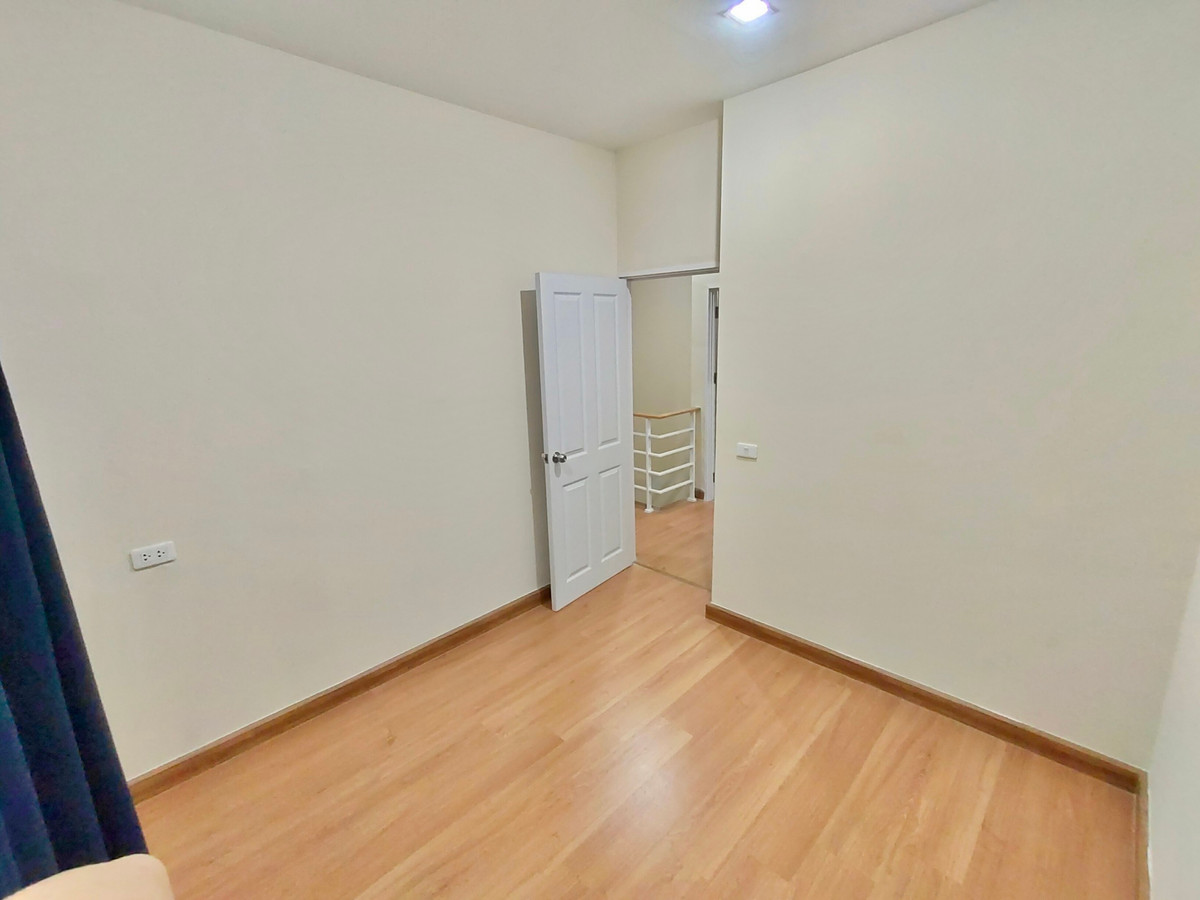 ขายทาวน์โฮมนนทบุรี บางใหญ่ บางบัวทอง : โกลเด้น ทาวน์ วงศ์สว่าง - แคราย / 4 ห้องนอน (ขาย), Golden Town Wongsawan - Khae Rai / 4 Bedrooms  (FOR SALE) BNS061