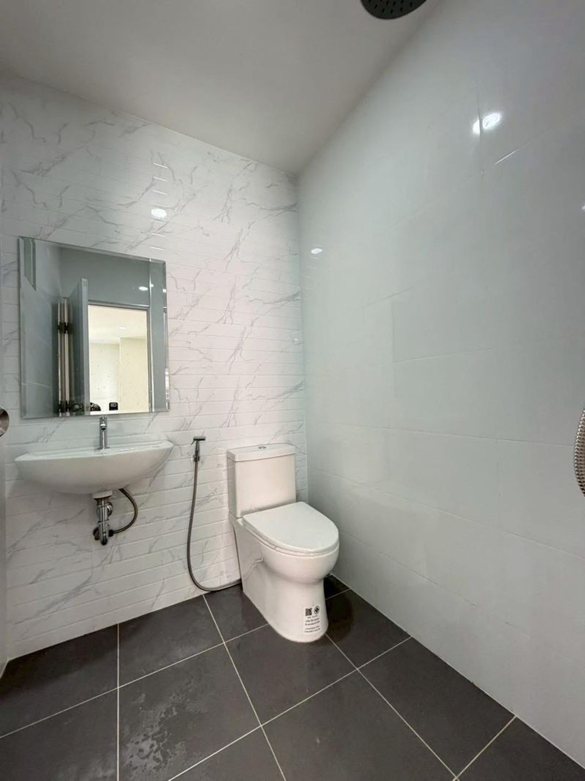 ขายทาวน์โฮมเกษตรศาสตร์ รัชโยธิน : ขายทาวน์โฮม 2 ชั้น โครงการเฟิสท์โฮม วัชรพล (First Home Watcharapol) ขนาด 18 ตารางวา 2 ห้องนอน ซอยวัชรพล1 แขวงท่าแร้ง เขตบางเขน กรุงเทพมหานคร