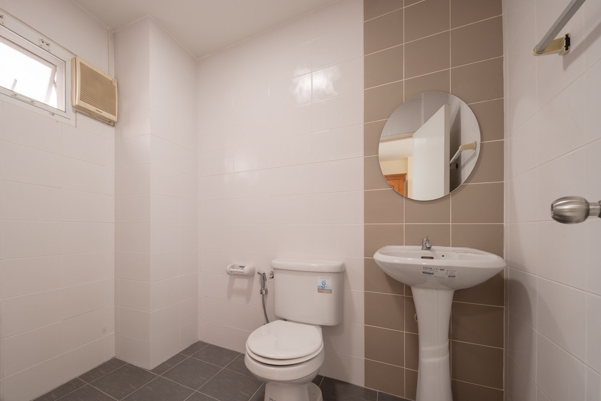 ให้เช่าทาวน์โฮมลาดพร้าว101 แฮปปี้แลนด์ : ทาวน์โฮมทำเลลาดพร้าว พร้อมให้เช่า เฟอร์ครบ ใกล้รถไฟฟ้าทั้งสายสีเหลืองและสายสีส้ม 🚃