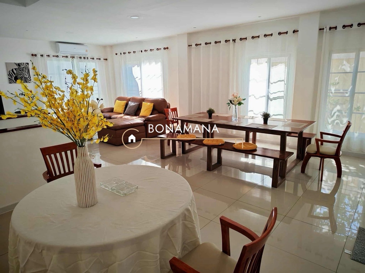 For RentTownhomeThaphra, Talat Phlu, Wutthakat : Townhome for rent, newly renovated, The URBAN Sathorn 🐶🐱 Pets allowed (BTS Bang Wa 1.8km)