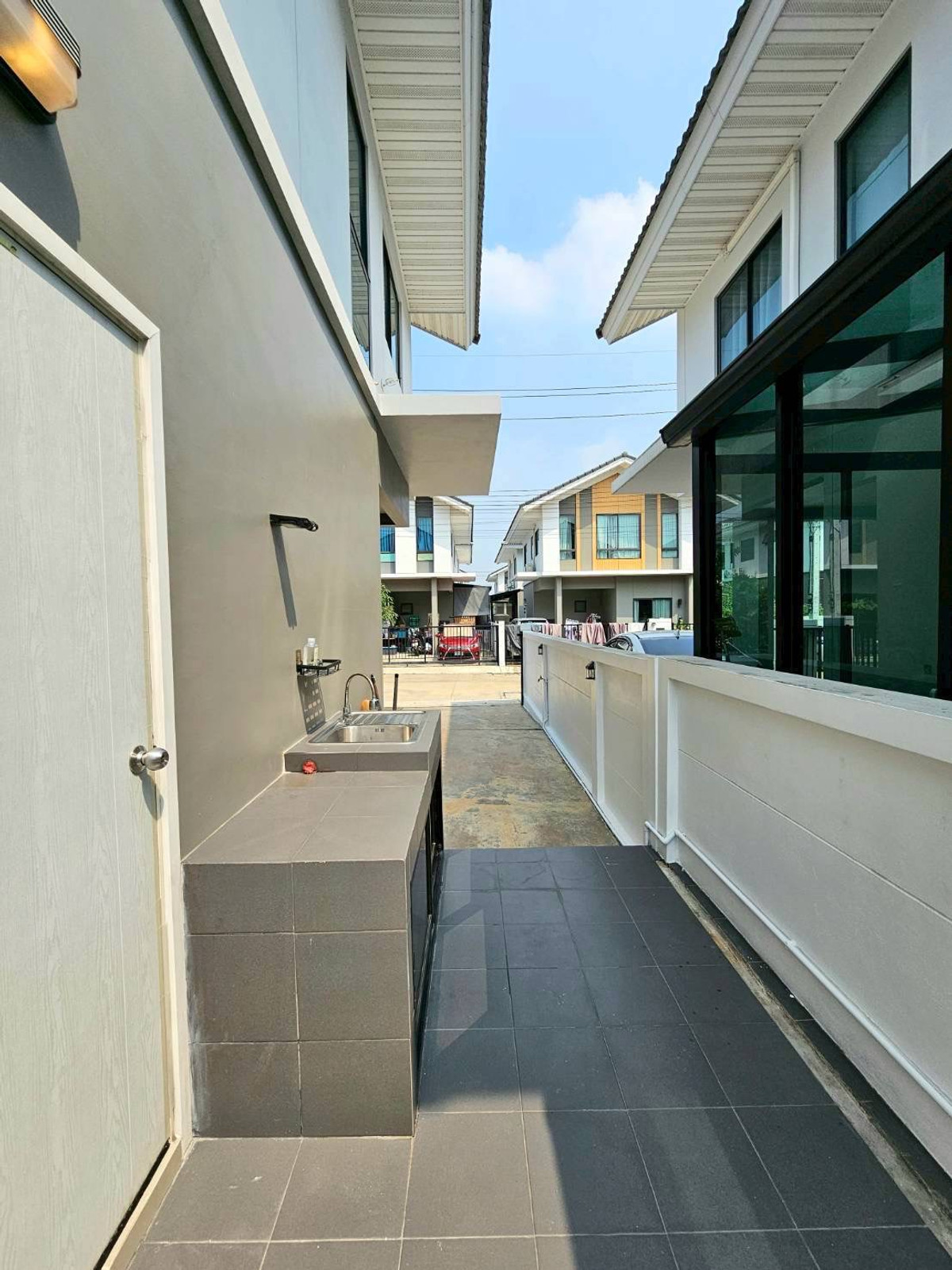 ขายนนทบุรี บางใหญ่ บางบัวทอง : ขายบ้านแฝดเพอร์เฟคพาร์ค ราชพฤกษ์-346 สไตล์บ้านเดี่ยว 38.1 ตร.ว. 4 นอน ฟรีเฟอร์ฯ