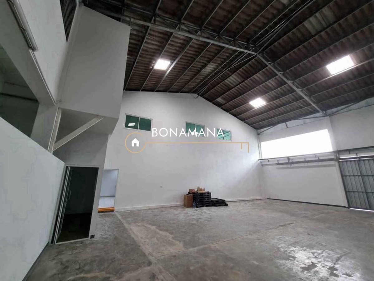 For RentWarehouseRama9, Petchburi, RCA : Office, warehouse for rent, Ramkhamhaeng, Khlong Tan