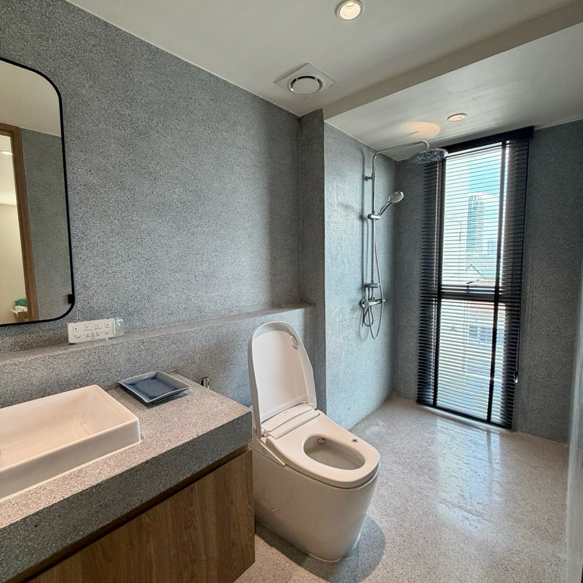 For SaleHome OfficeSapankwai,Jatujak : For sale 🏢 Luxurious 5-story home office with elevator + private swimming pool.
Saphan Khwai - Ari location | Modern Luxury design