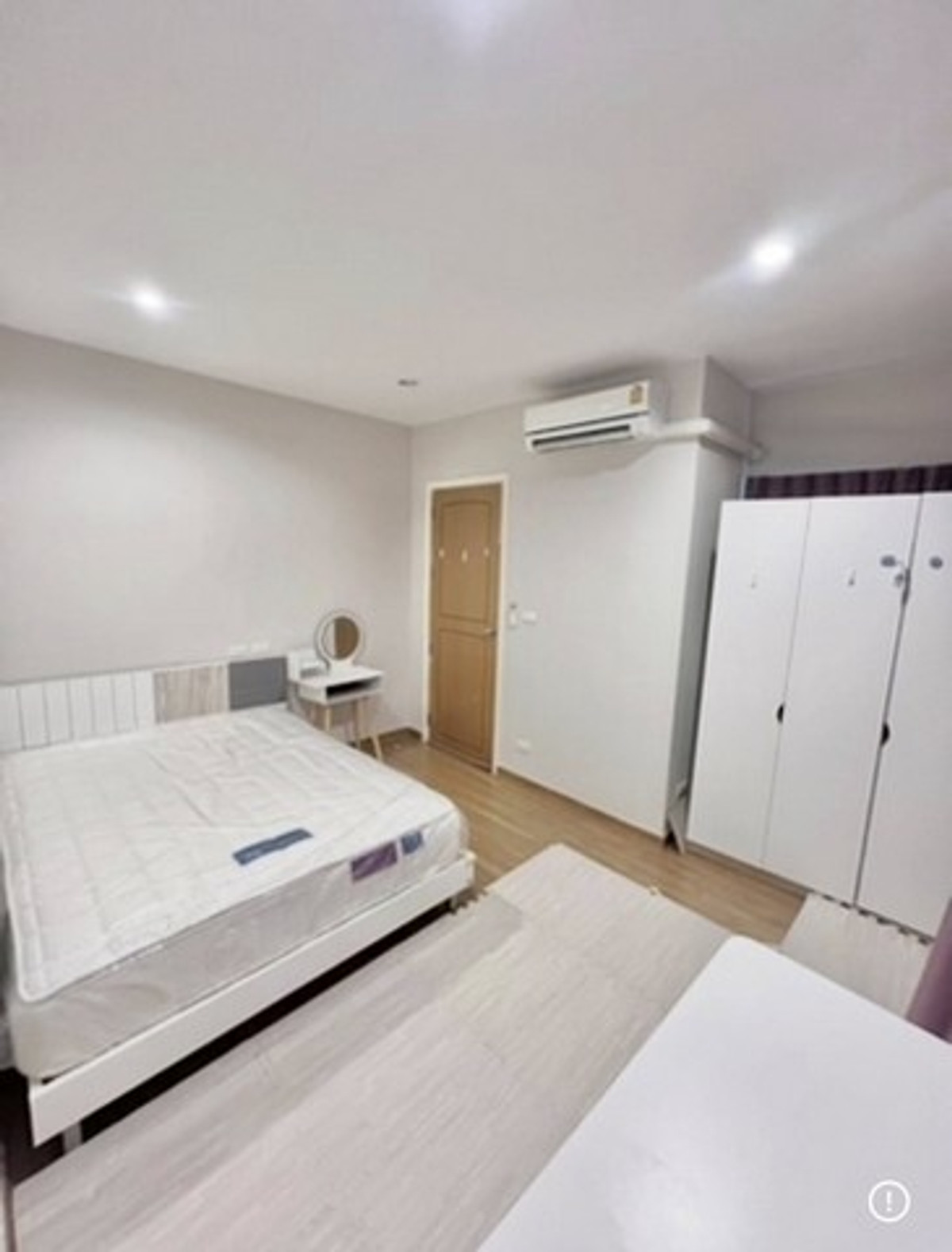 ให้เช่าทาวน์โฮมรัชดา ห้วยขวาง : HR3360ให้เช่าทาวน์โฮม 3 ชั้น หลังมุม | สิริเฮ้าส์ รัชดา 18 (SIRIHOUSE)  แต่งเฟอร์ฯ ใหม่ทั้งหลัง! พร้อมเข้าอยู่ทันที | ใจกลางรัชดา-ลาดพร้าว-เหม่งจ๋าย