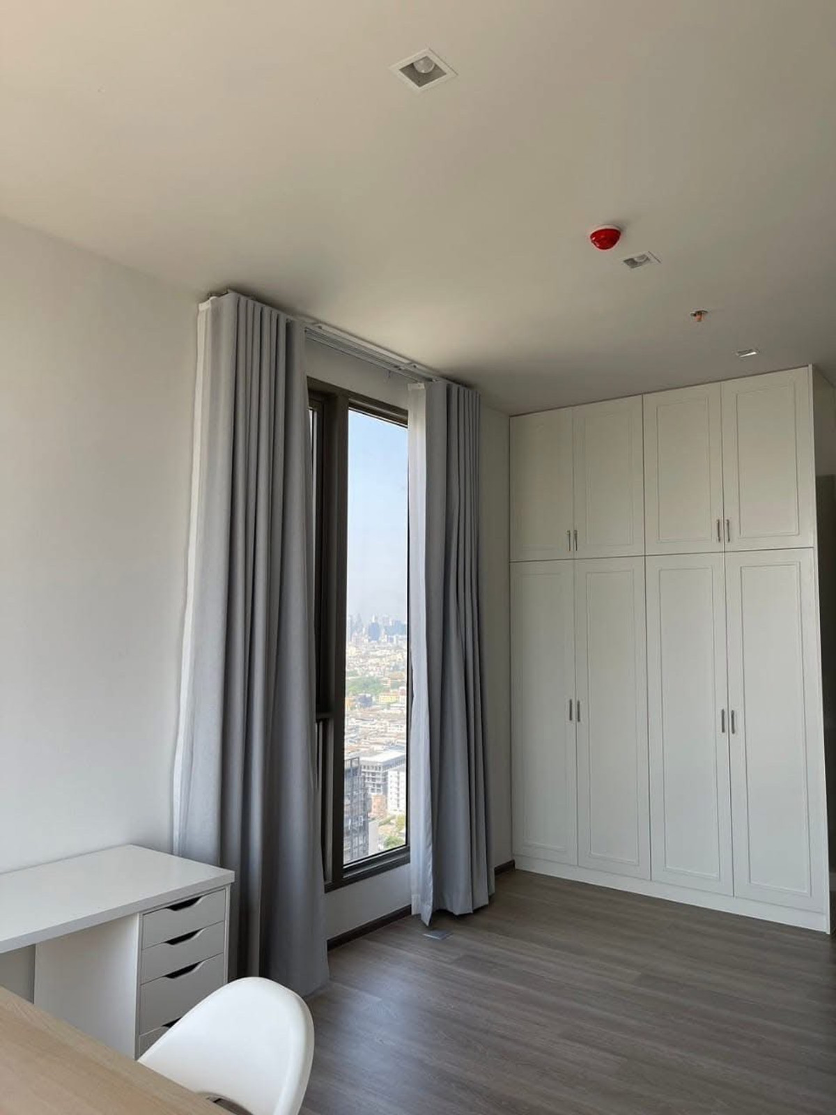 For SaleCondoSathorn, Narathiwat : Rhythm Charoenkrung Pavillion - Rhythm Charoenkrung Pavillion l River view, not across the block l By Bee