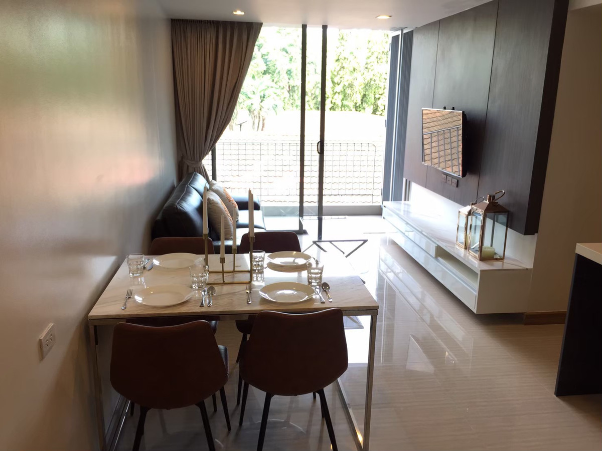 ให้เช่าคอนโดสุขุมวิท อโศก ทองหล่อ : Hot Deal!  2BR at Downtown 49 Sukhumvit | 57 sqm | Near BTS Phrom Phong